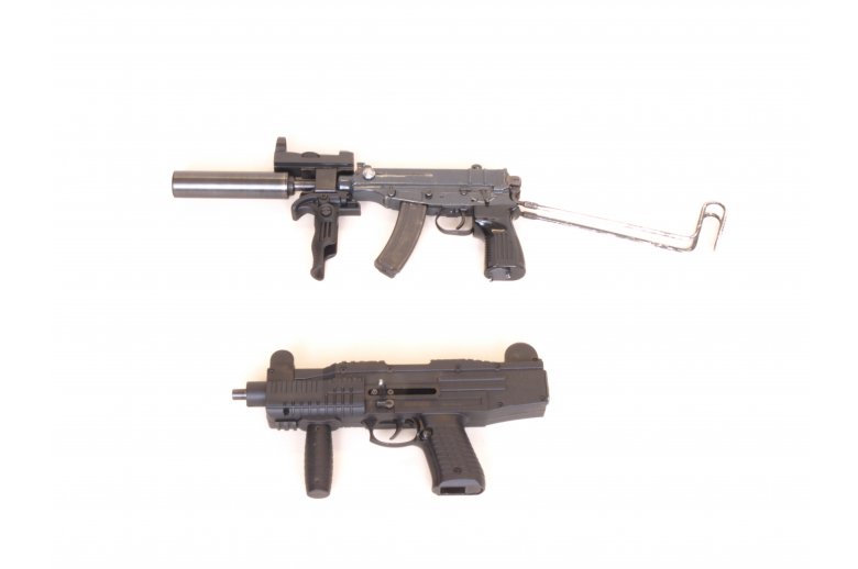 Submachine gun UZI + S61