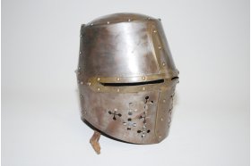 Bucket helm